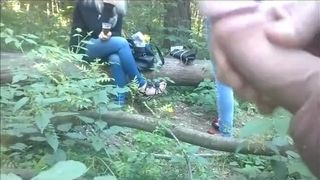 Дрочит в лесу на девушек: 1000 видео нашлось